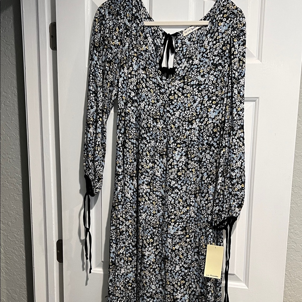 Elegant Black Floral Long Sleeve Dress